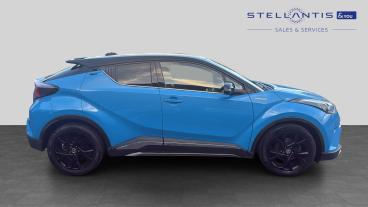 SPOTICAR Toyota C-hr 1.8 Vvt-h Dynamic Cvt Euro 6 (s/s) 5dr Used Car - Suv Hybrid Blue - Salford - 1200641556_2