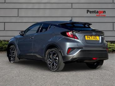 SPOTICAR Toyota C-hr 1.8 Vvt-h Design Cvt Euro 6 (s/s) 5dr Used Car - Suv Hybrid Grey - Sheffield - 1200642714_2