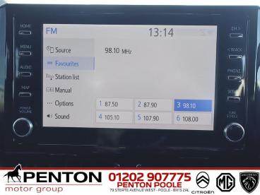SPOTICAR Toyota Corolla 1.8 Vvt-h Icon Cvt Euro 6 (s/s) 5dr Used Car - Saloon Hybrid Black - Poole - 1200597237_3