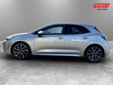 SPOTICAR Toyota Corolla 1.8 Vvt-h Excel Cvt Euro 6 (s/s) 5dr Used Car - Saloon Hybrid Silver - Sittingbourne - 1200600555_4