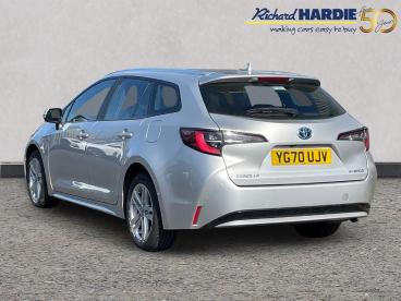 SPOTICAR Toyota Corolla 1.8 Vvt-h Icon Tech Touring Sports Cvt Euro 6 (s/s Used Car - Estate Hybrid Silver - Ashington - 1200605630_2