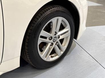 SPOTICAR Toyota Corolla 2.0 Vvt-i Hybrid Icon Tech 5dr Cvt Used Car - Estate Hybrid White - Swansea - 1200605693_4