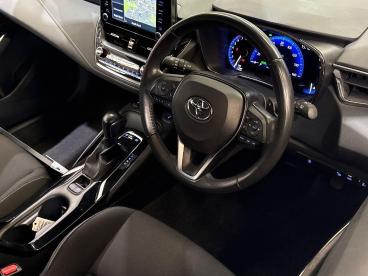 SPOTICAR Toyota Corolla 2.0 Vvt-i Hybrid Icon Tech 5dr Cvt Used Car - Estate Hybrid White - Swansea - 1200605694_3