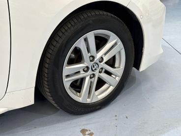 SPOTICAR Toyota Corolla 2.0 Vvt-i Hybrid Icon Tech 5dr Cvt Used Car - Estate Hybrid White - Swansea - 1200605694_4