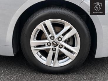 SPOTICAR Toyota Corolla 1.8 Vvt-h Icon Tech Cvt Euro 6 (s/s) 5dr Used Car - Saloon Hybrid Grey - Rochdale - 1200608159_5