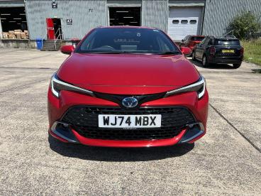 SPOTICAR Toyota Corolla 1.8 Vvt-h Design Touring Sports Cvt Euro 6 (s/s) 5 Used Car - Estate Hybrid Red - Pontypridd - 1200614695_2