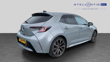 SPOTICAR Toyota Corolla 1.8 Vvt-h Excel Cvt Euro 6 (s/s) 5dr Used Car - Saloon Hybrid Grey - Salford - 1200627475_3