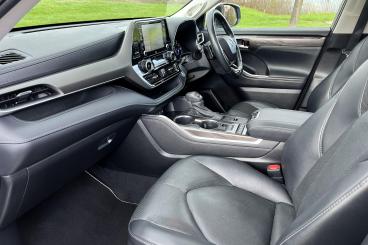 SPOTICAR Toyota Highlander 2.5 Vvt-h Excel Cvt 4wd Euro 6 (s/s) 5dr Used Car - Suv Hybrid Silver - Bridgend - 1200584711_2