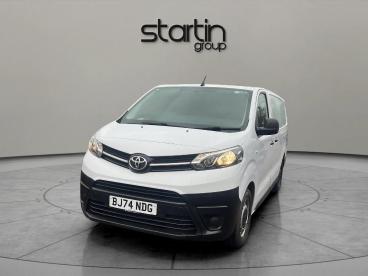 SPOTICAR Toyota Proace 2.0d Active Long Panel Van Lwb Euro 6 6dr Used Car - Commercial Vehicle Diesel White - Redditch - 1200582601_3