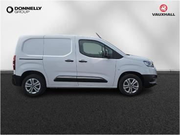 SPOTICAR Toyota Proace 1.5 Bluehdi Design Short Panel Van Auto Swb Euro 6 Used Car - Commercial Vehicle Diesel White - Dungannon - 1200590409_3