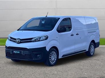 SPOTICAR Toyota Proace 2.0d Icon Long Panel Van Lwb Euro 6 (s/s) 6dr Used Car - Commercial Vehicle Diesel White - Worksop - 1200631245_3