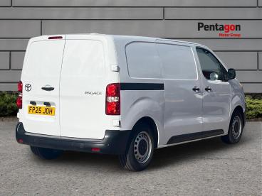 SPOTICAR Toyota Proace 1.5d Active Medium Panel Van Mwb Euro 6 (s/s) 6dr Used Car - Commercial Vehicle Diesel White - Nottingham - 1200641402_5