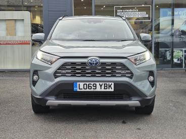 SPOTICAR Toyota Rav4 2.5 Vvt-h Design Cvt 4wd Euro 6 (s/s) 5dr Used Car - Suv Hybrid Green - Watford - 1200583358_2