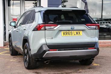SPOTICAR Toyota Rav4 2.5 Vvt-h Design Cvt 4wd Euro 6 (s/s) 5dr Used Car - Suv Hybrid Green - Bulkington - 1200602469_3