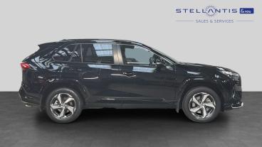 SPOTICAR Toyota Rav4 2.5 Vvt 18.1kwh Design Cvt 4wd Euro 6 (s/s) 5dr Used Car - Suv Plug-in Hybrid Black - London - 1200640472_2