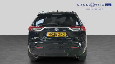 SPOTICAR Toyota Rav4 2.5 Vvt 18.1kwh Design Cvt 4wd Euro 6 (s/s) 5dr Used Car - Suv Plug-in Hybrid Black - London - 1200640472_4