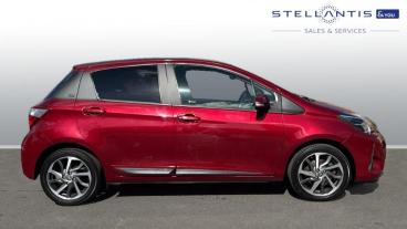 SPOTICAR Toyota Yaris 1.5 Vvt-i Y20 Bi-tone Euro 6 5dr Used Car - City Car Petrol Red - Nottingham - 1200536417_2