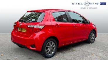 SPOTICAR Toyota Yaris 1.5 Vvt-i Icon Euro 6 5dr Used Car - City Car Petrol Red - Stockport - 1200546739_3
