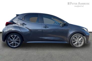 SPOTICAR Toyota Yaris 1.5 Vvt-h Excel E-cvt Euro 6 (s/s) 5dr Used Car - City Car Hybrid Grey - Castleford - 1200548391_2