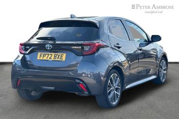 SPOTICAR Toyota Yaris 1.5 Vvt-h Excel E-cvt Euro 6 (s/s) 5dr Used Car - City Car Hybrid Grey - Castleford - 1200548391_3
