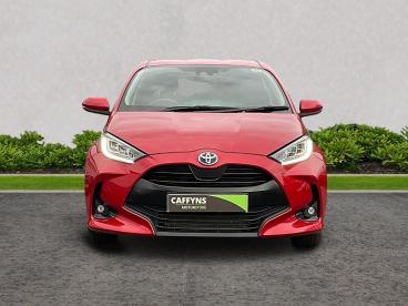 SPOTICAR Toyota Yaris 1.5 Vvt-h Design E-cvt Euro 6 (s/s) 5dr Used Car - City Car Hybrid Red - Ashford - 1200553569_3