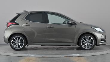 SPOTICAR Toyota Yaris 1.5 Vvt-h Excel E-cvt Euro 6 (s/s) 5dr Used Car - City Car Hybrid Bronze - Letchworth - 1200554093_3