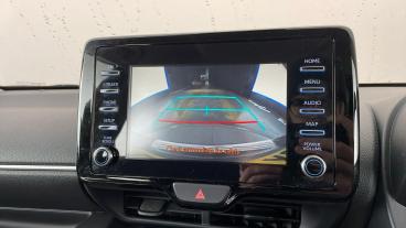 SPOTICAR Toyota Yaris 1.5 Vvt-h Icon E-cvt Euro 6 (s/s) 5dr Used Car - City Car Hybrid Bronze - Letchworth - 1200561312_4