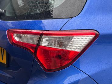 SPOTICAR Toyota Yaris 1.0 Vvt-i Icon Euro 6 5dr Used Car - City Car Petrol Blue - Eglinton - 1200562883_5