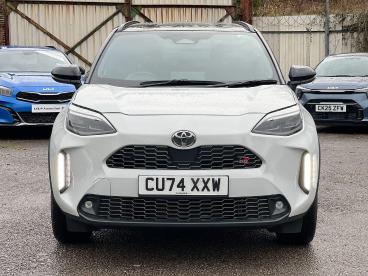 SPOTICAR Toyota Yaris 1.5 Vvt-h Gr Sport E-cvt Euro 6 (s/s) 5dr Used Car - City Car Hybrid Multicolour - Pontypridd - 1200563680_2