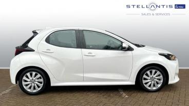 SPOTICAR Toyota Yaris 1.5 Vvt-h Icon E-cvt Euro 6 (s/s) 5dr Used Car - City Car Hybrid Blue - Godalming - 1200569071_2