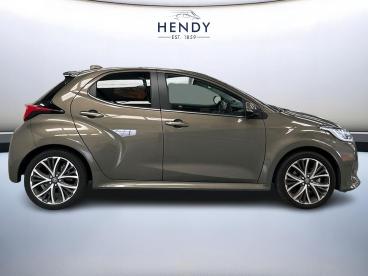 SPOTICAR Toyota Yaris 1.5 Vvt-h Excel E-cvt Euro 6 (s/s) 5dr Used Car - City Car Hybrid Bronze - Poole - 1200569084_2