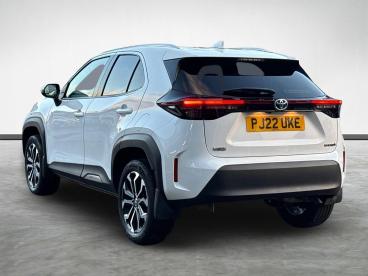 SPOTICAR Toyota Yaris 1.5 Vvt-h Design E-cvt Euro 6 (s/s) 5dr Used Car - City Car Hybrid White - Guisborough - 1200569186_5