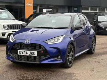 SPOTICAR Toyota Yaris 1.5 Vvt-h Gr Sport E-cvt Euro 6 (s/s) 5dr Used Car - City Car Hybrid Blue - Leicester - 1200572888_2