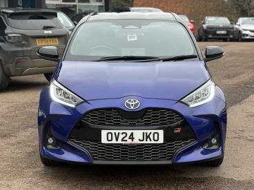 SPOTICAR Toyota Yaris 1.5 Vvt-h Gr Sport E-cvt Euro 6 (s/s) 5dr Used Car - City Car Hybrid Blue - Leicester - 1200572888_4