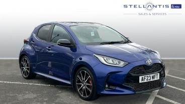 SPOTICAR Toyota Yaris 1.5 Vvt-h Gr Sport E-cvt Euro 6 (s/s) 5dr Used Car - City Car Hybrid Blue - Newport - 1200577282_1