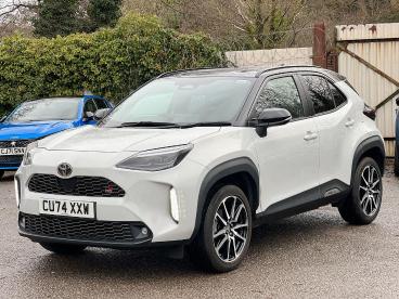 SPOTICAR Toyota Yaris 1.5 Vvt-h Gr Sport E-cvt Euro 6 (s/s) 5dr Used Car - City Car Hybrid Multicolour - Pontypridd - 1200577878_3