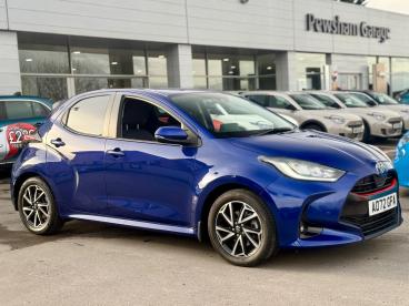 SPOTICAR Toyota Yaris 1.5 Vvt-h Design E-cvt Euro 6 (s/s) 5dr Used Car - City Car Hybrid Blue - Chippenham - 1200577938_1