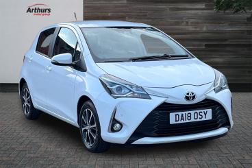 SPOTICAR Toyota Yaris 1.5 Vvt-i Icon Tech Cvt Euro 6 5dr Used Car - City Car Petrol White - Wrexham - 1200580527_1