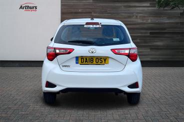 SPOTICAR Toyota Yaris 1.5 Vvt-i Icon Tech Cvt Euro 6 5dr Used Car - City Car Petrol White - Wrexham - 1200580527_4