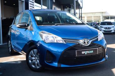 SPOTICAR Toyota Yaris 1.0 Vvt-i Active Euro 6 5dr Used Car - City Car Petrol Blue - Leamington - 1200580874_1