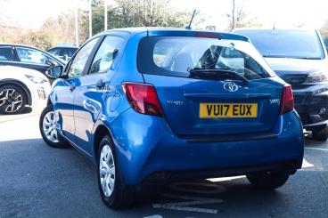 SPOTICAR Toyota Yaris 1.0 Vvt-i Active Euro 6 5dr Used Car - City Car Petrol Blue - Leamington - 1200580874_2
