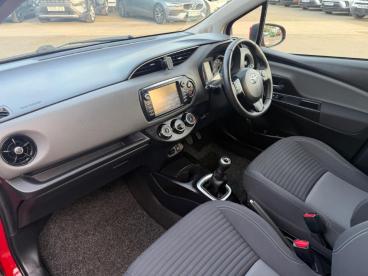 SPOTICAR Toyota Yaris 1.0 Vvt-i Icon Euro 6 5dr Used Car - City Car Petrol Red - Billinghay - 1200582874_4