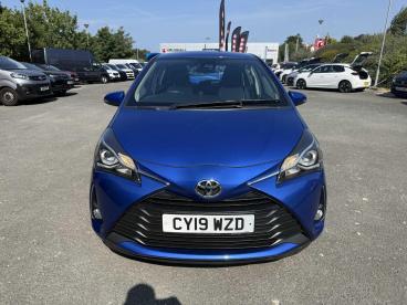 SPOTICAR Toyota Yaris 1.5 Vvt-i Icon Euro 6 5dr Used Car - City Car Petrol Blue - Colwyn Bay - 1200620091_2