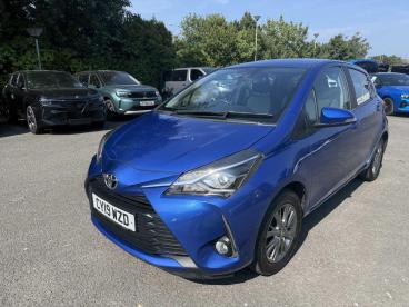 SPOTICAR Toyota Yaris 1.5 Vvt-i Icon Euro 6 5dr Used Car - City Car Petrol Blue - Colwyn Bay - 1200620091_3