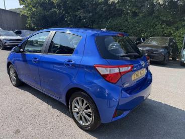 SPOTICAR Toyota Yaris 1.5 Vvt-i Icon Euro 6 5dr Used Car - City Car Petrol Blue - Colwyn Bay - 1200620091_5