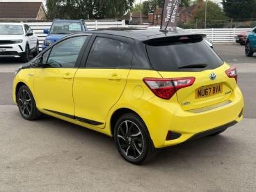 SPOTICAR Toyota Yaris 1.5 Vvt-h Yellow Bi-tone Limited Edition E-cvt Eur Used Car - City Car Hybrid Yellow - Billinghay - 1200620165_2