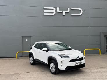 SPOTICAR Toyota Yaris 1.5 Vvt-h Icon E-cvt Euro 6 (s/s) 5dr Used Car - City Car Hybrid White - Rugby - 1200621527_1