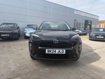 SPOTICAR Toyota Yaris 1.5 Vvt-h Icon E-cvt Euro 6 (s/s) 5dr Used Car - City Car Hybrid Black - Rugby - 1200621529_2