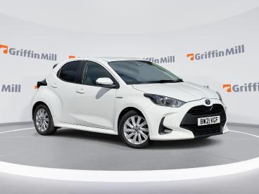 SPOTICAR Toyota Yaris 1.5 Vvt-h Icon E-cvt Euro 6 (s/s) 5dr Used Car - City Car Hybrid White - Pontypridd - 1200622242_1