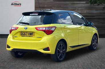 SPOTICAR Toyota Yaris 1.5 Vvt-h Yellow Bi-tone Limited Edition E-cvt Eur Used Car - City Car Hybrid Yellow - Oswestry - 1200622462_3